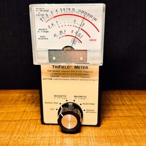 Trifield EMF meter